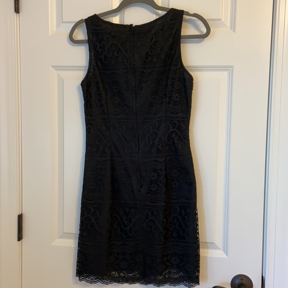 Black lace dress - Picture 4 of 7